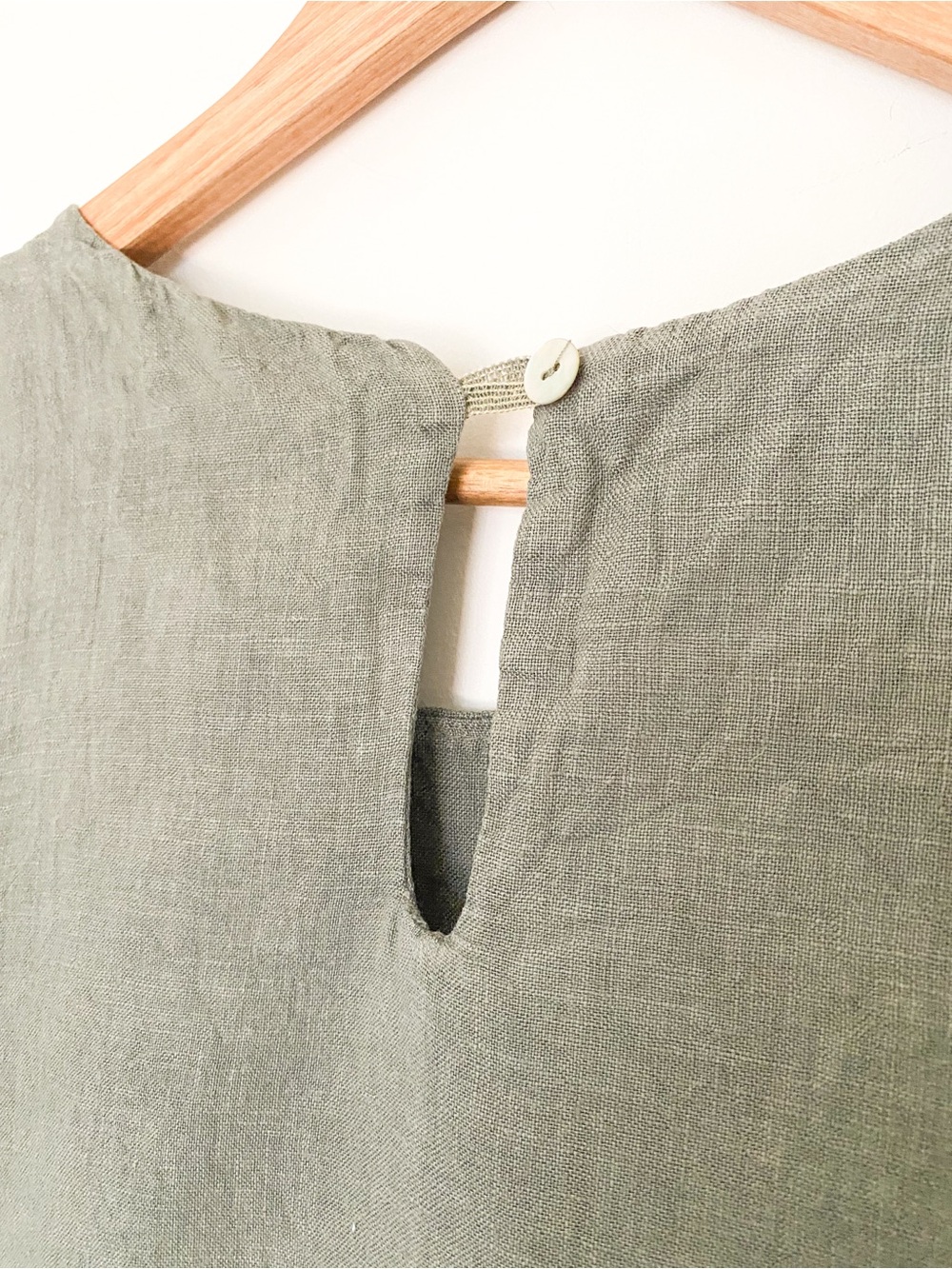 Lingo L’arno | 100% Linen Dress | Layered Sage Green Midi Dress - Picture 5 of 9